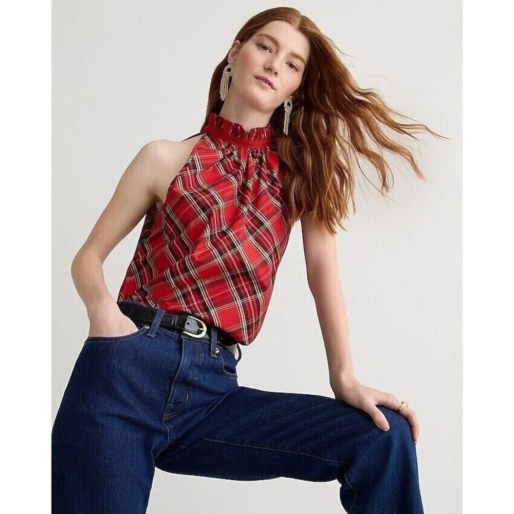 🎁Ruffleneck Sleeveless Cotton Poplin Top in Plaid Holiday Red, M